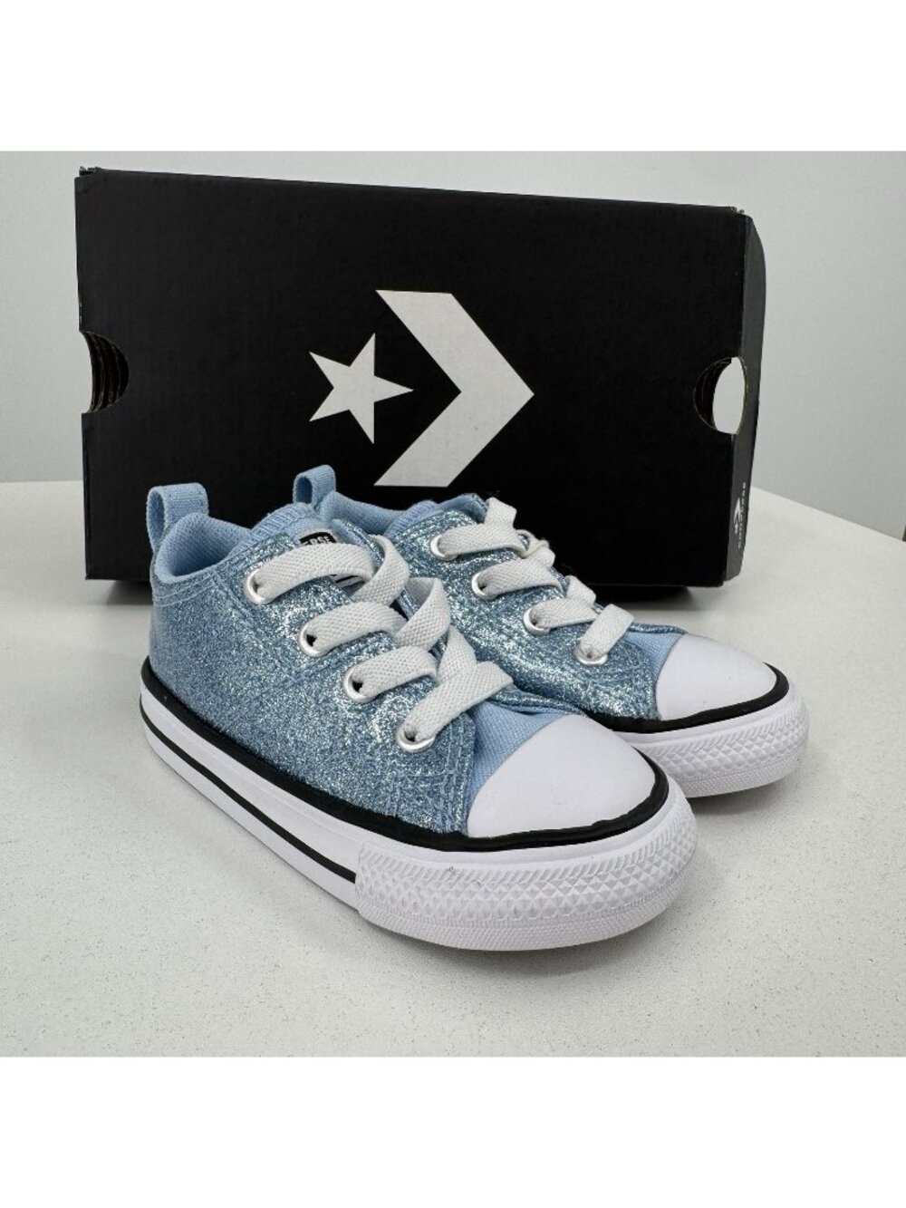 Converse Baby Girl 6 Chuck Taylor All Star CTAS Madison Ox Sneakers Blue Glitter